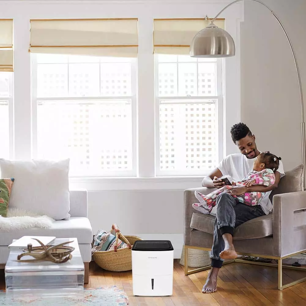 Frigidaire Low Humidity 22-Pint Capacity Dehumidifier 10 Frigidaire Low Humidity 22-Pint Capacity Dehumidifier - Image 8