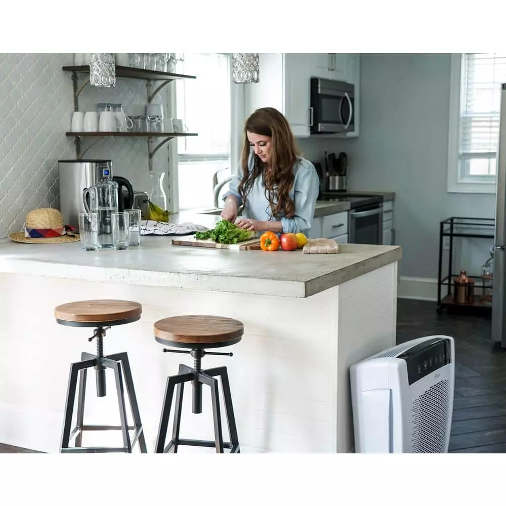 Hunter Large UVC Multi-Room Console Air Purifier in White 8 Hunter Large UVC Multi-Room Console Air Purifier in White - Image 6