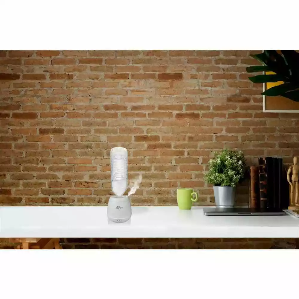 Hunter Personal Ultrasonic Humidifier with Travel Bag in Matte White 5 Hunter Personal Ultrasonic Humidifier with Travel Bag in Matte White - Image 3