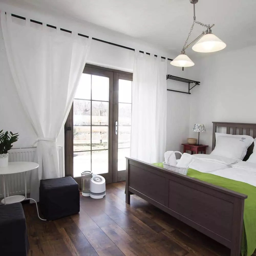 Vornado EV100 1 Gal. 300 SF Evaporative Humidifier 4 Vornado EV100 1 Gal. 300 SF Evaporative Humidifier - Image 2